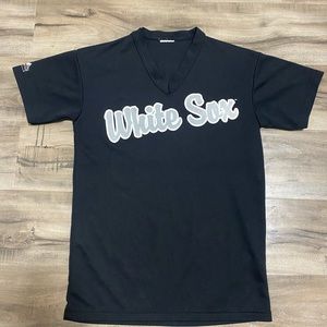 Vintage white Sox jersey by majestic size Small
